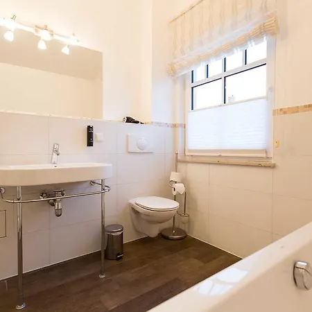 Neue Ernst - 5 Apartment *